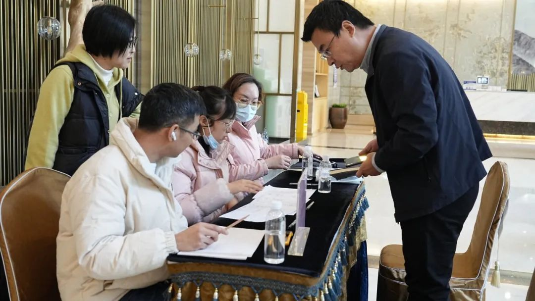 64750bcf9c606656caf970e1735dfdb.png 64750bcf9c606656caf970e1735dfdb.png